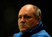 Another damaging night for the perplexed Martin Jol