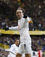 Dimitar Berbatov celebrates his goal on 20 minutes exactly