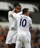 Tom Huddlestone celebrates his first goal with Robbie Keane!