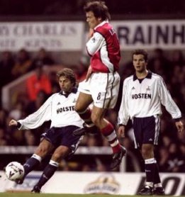 Tim Sherwood scores a cracking free kick to put Spurs 2 up. Note that the man in red trying to prevent the goal was later sent off. Typically, discipline was a problem for the team from down the road in this game